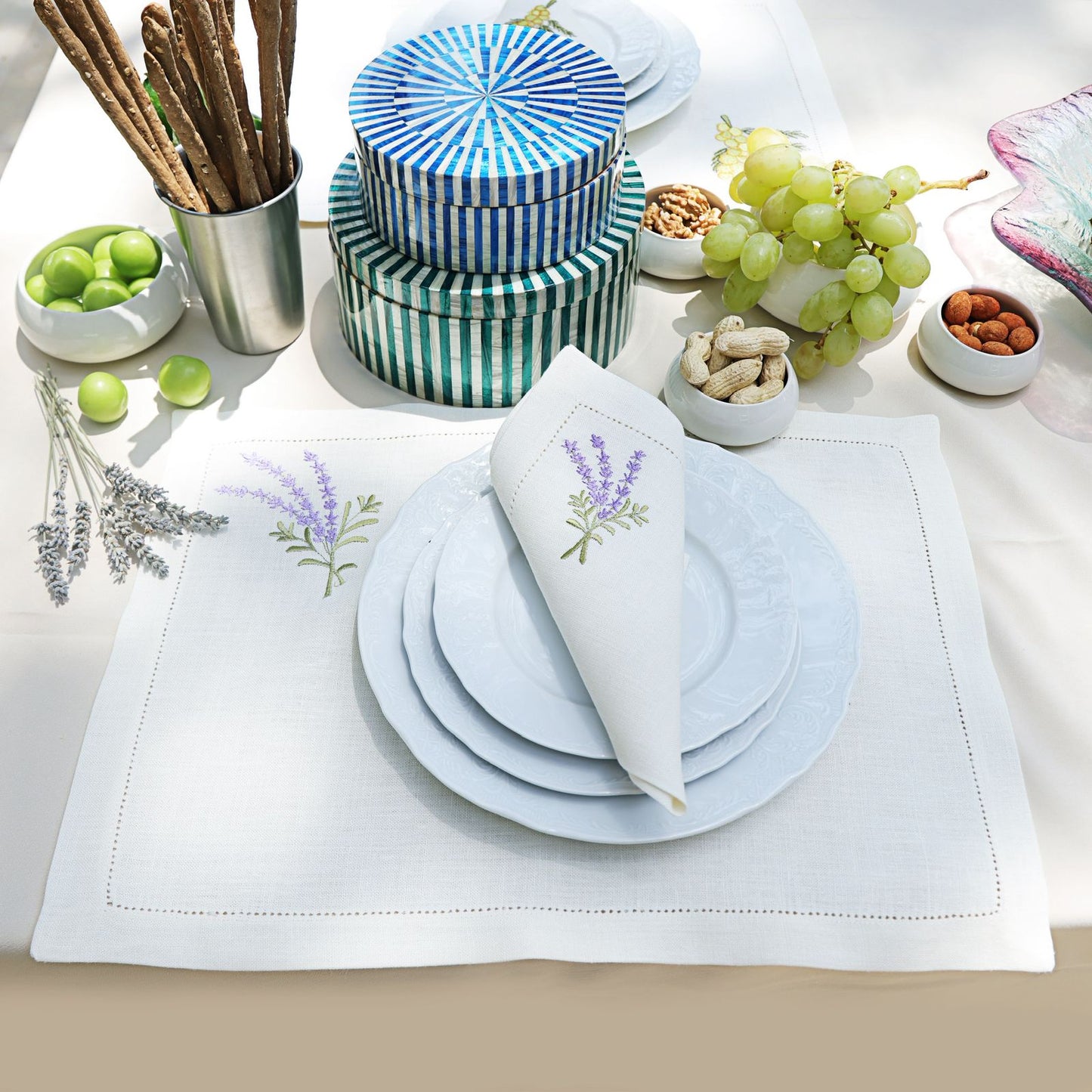 Service American Lavender Set of 12