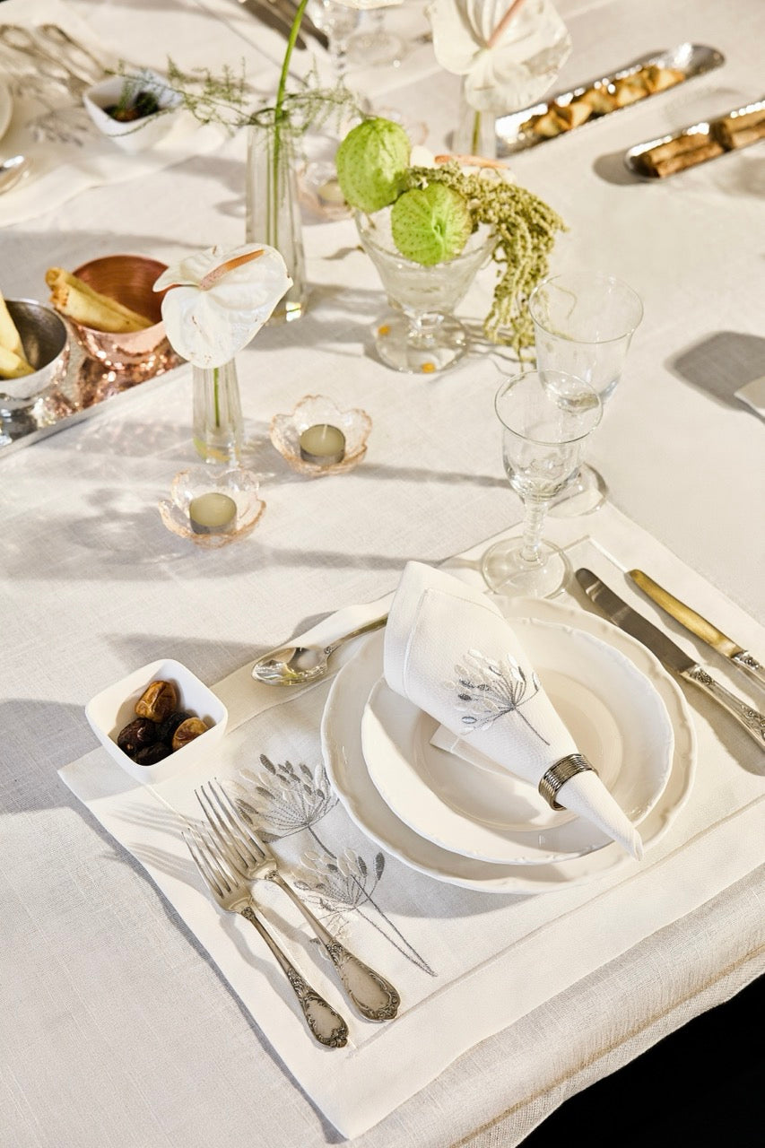 Silver dandelion placemat with napkins set of 12