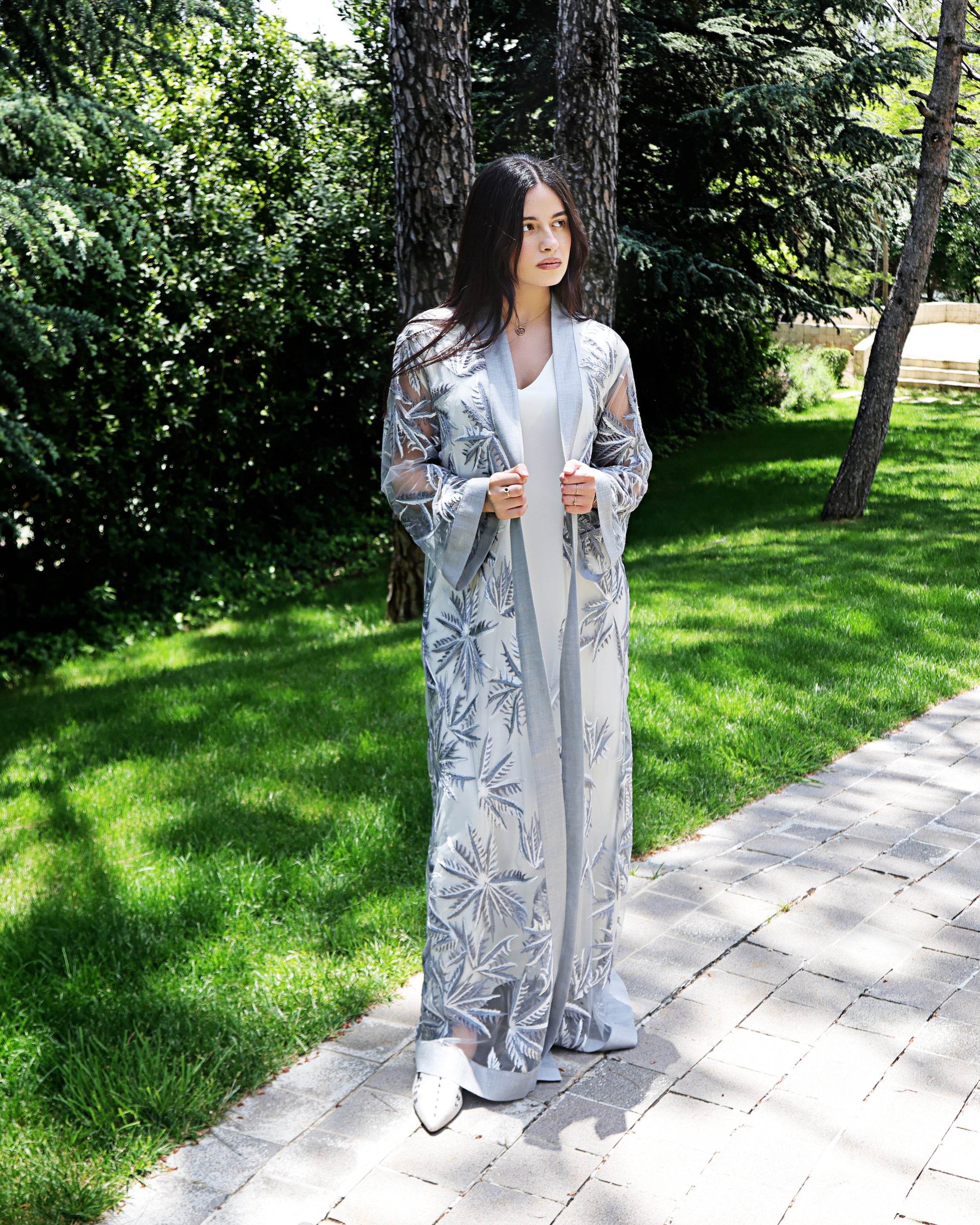 Dentelle Abaya