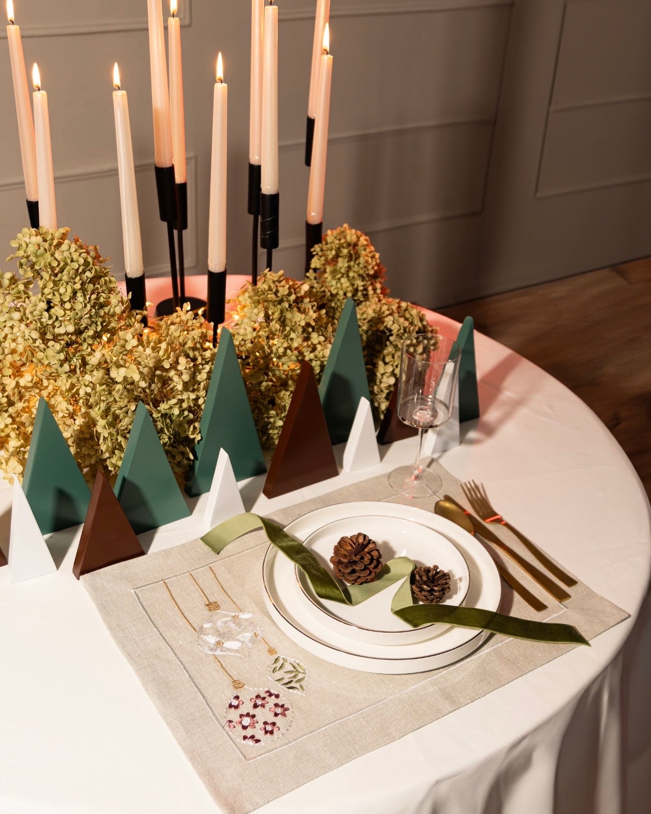 Small Wooden Christmas Tree Set of 3