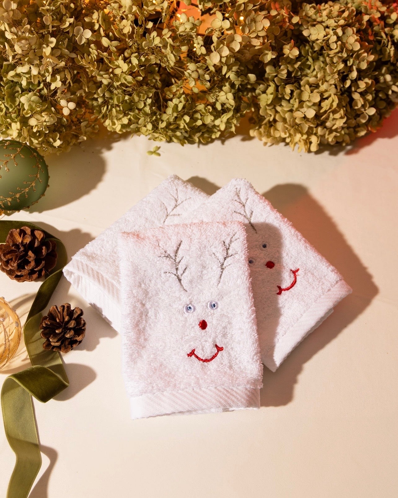 CHRISTMAS TOWEL SET OF 3