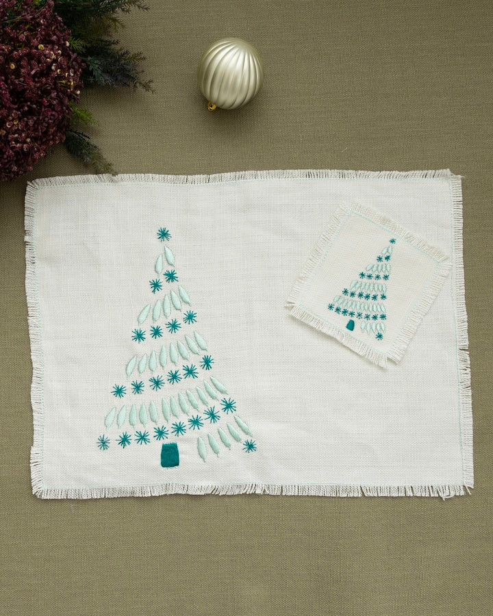 Modern Christmas traymat with 4 coasters