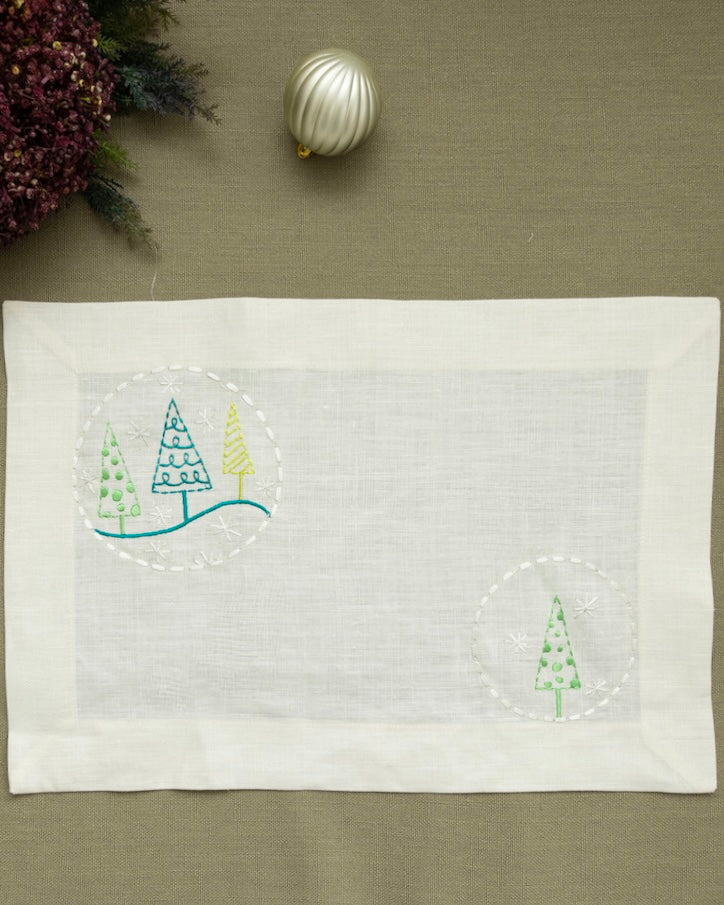 White Christmas Ball Placemat & Napkin set of 6