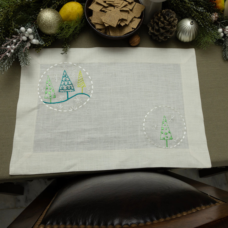 White Christmas Ball Placemat & Napkin set of 6
