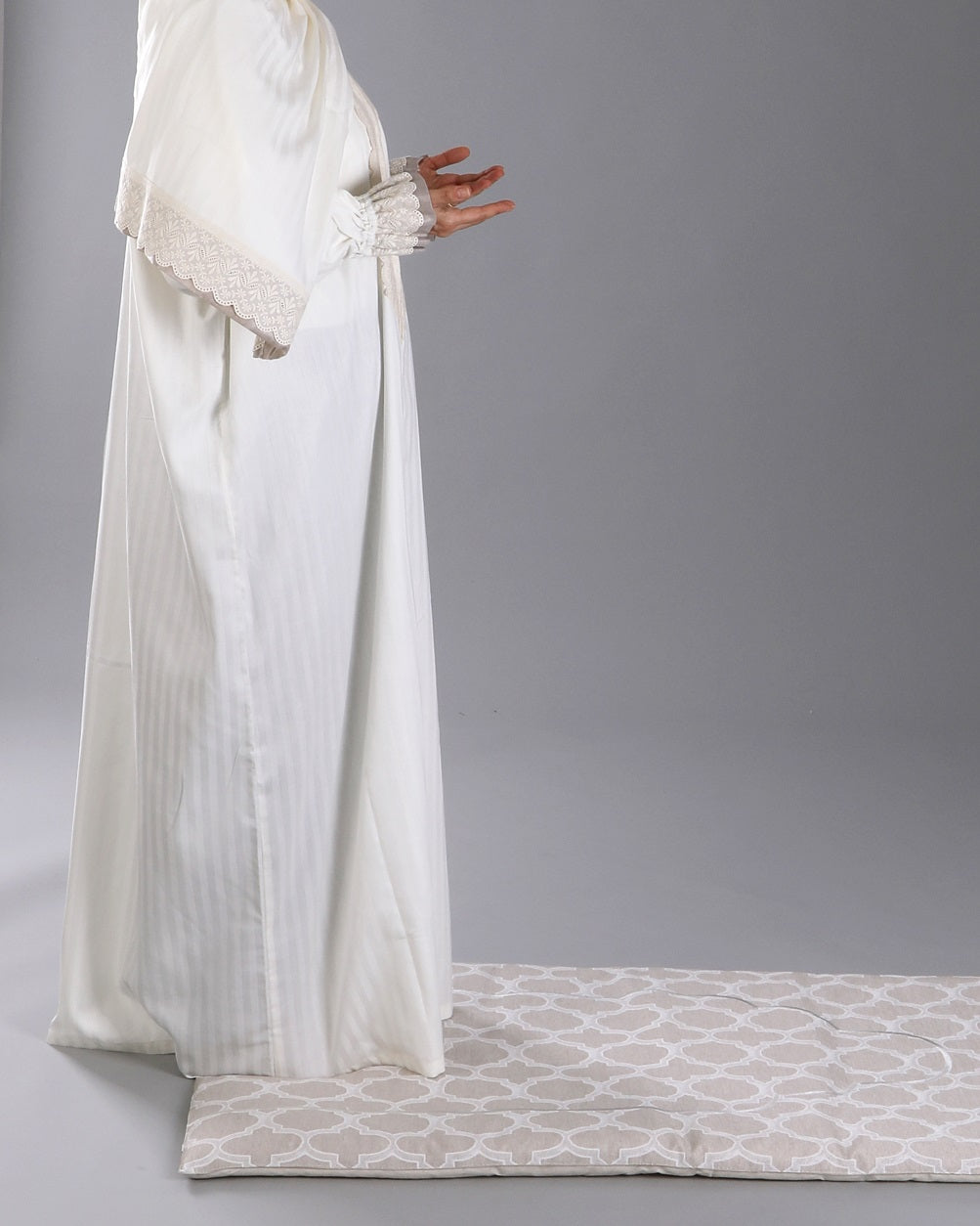 Offwhite cotton prayer cloth with dentelle-1 Piece