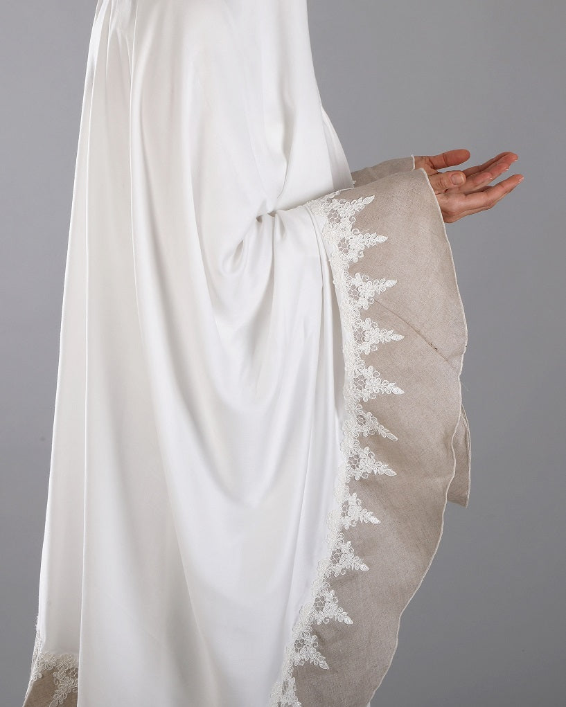 offwhite silk prayer cloth with dentelle - 2 Pieces