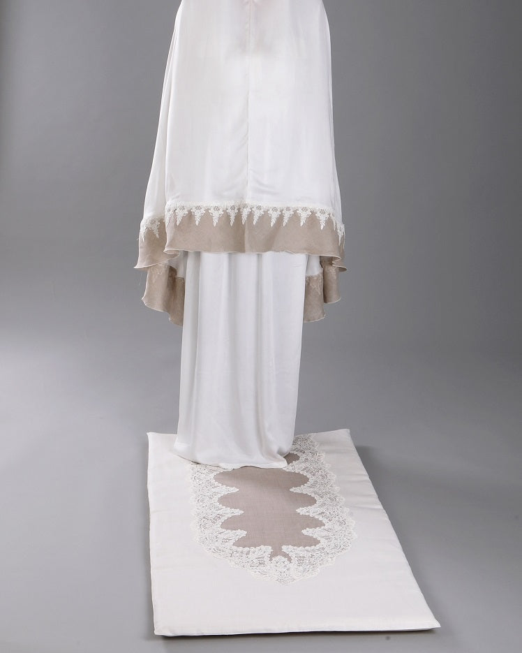 offwhite silk prayer cloth with dentelle - 2 Pieces