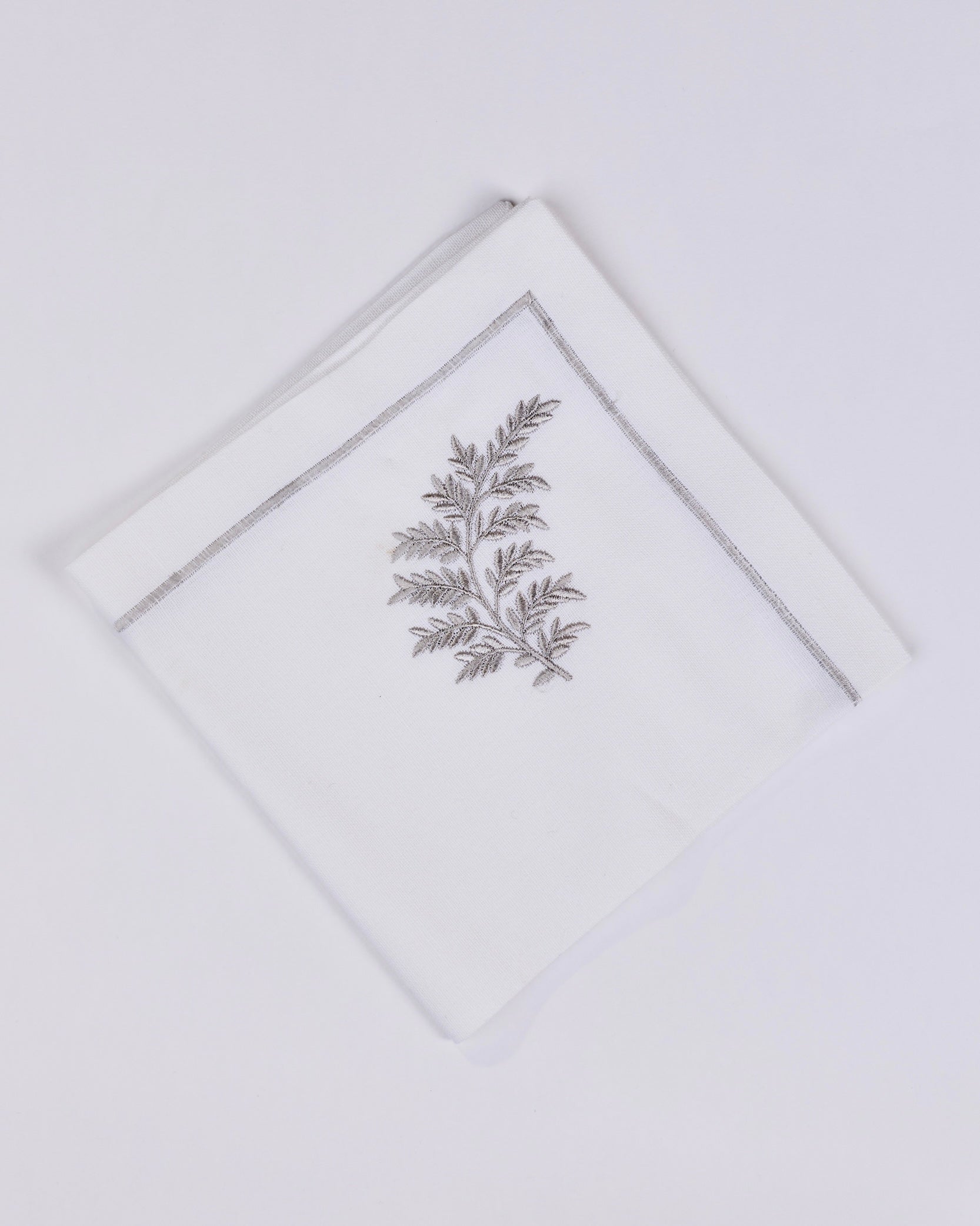 Foujaire placemat with napkins set of 12